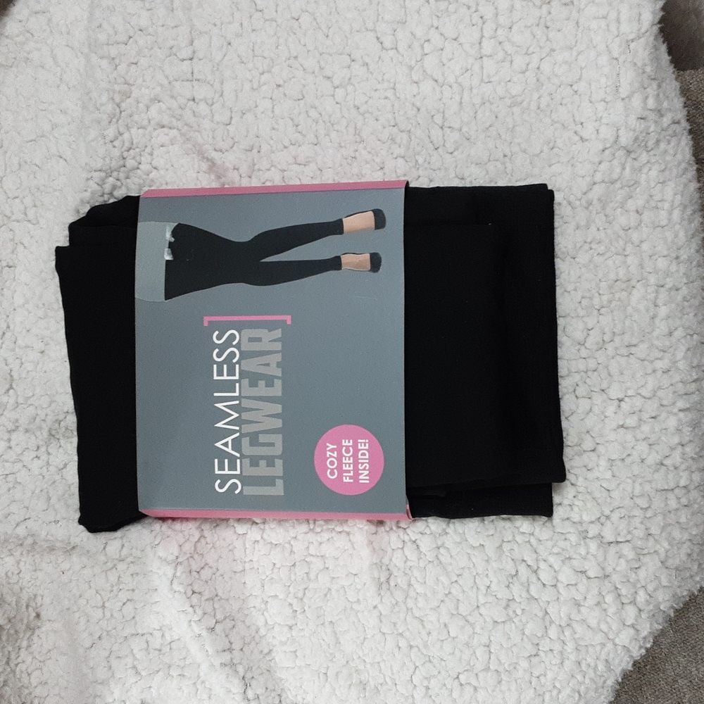 NWT Ankle length fleece lined legwear
